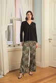 Arias Closet Çiçek Yaprak ve Etnik Desenli Uzun Kollu Pijama Takımı