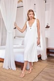 Arias Closet Göğüs ve Sırt Dekolteli Dantelli Saten Gecelik
