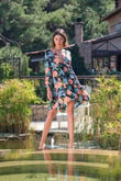 Arias Closet Viskon Çiçek ve Yaprak Desenli Uzun Kollu Elbise