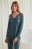 Arias Closet Yakası Omzu ve Paçası Dantelli Boydan Düğmeli Pijama Takımı