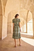 Arias Closet Yaprak Desenli Kısa Kollu Elbise