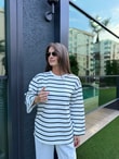 QULOVEYENİ GELENLER Beyaz Çizgili Basic Bluz