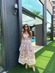 QULOVEELBİSEBej Çiçek Desenli Gögüs Kuplu Elbise