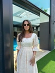 QULOVEYENİ GELENLERBej Kol Lastikli Güpürlü Brode Elbise