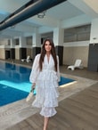 QULOVEYeni GelenlerBeyaz Kat Kat Volanlo Elbise