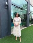 QULOVEYENİ GELENLEREkru Dantelli Büzgülü Elbise