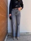 QULOVEYeni GelenlerGri Marka Model Kesik Paça Mom Jean