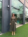 QULOVEYENİ GELENLERHaki Dantelli Büzgülü Elbise