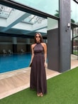 QULOVEYENİ GELENLERHalter Yaka Kahve Astarlı Elbise
