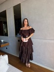 QULOVEYeni GelenlerKahve Kat Kat Fırfırlı Elbise