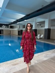QULOVEElbiseKat Kat Jakarlı Elbise Bordo