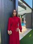QULOVEYENİ GELENLERKırmızı Kollu Esnek Kumaş Drape Detaylı Elbise