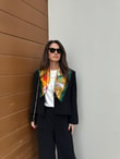 QULOVEYeni GelenlerSiyah Crop Blazer Takım