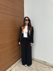 QULOVEYeni GelenlerSiyah Crop Blazer Takım