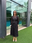 QULOVEYENİ GELENLERSiyah Dantelli Büzgülü Elbise