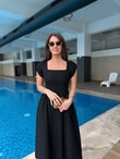 QULOVEYeni GelenlerSiyah Kare Yaka Elbise