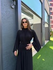 QULOVEYENİ GELENLERSiyah Kollu Esnek Kumaş Drape Detaylı Elbise