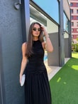 QULOVEYENİ GELENLERSiyah Kolsuz Drape Detaylı Astarlı Elbise