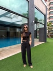 QULOVEYENİ GELENLERSiyah Pileli Gold Toka Detaylı Pantolon