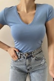 Karol V Yaka Pamuklu T Shirt