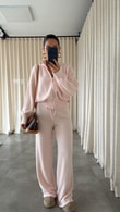 Pembe Litia Takım
