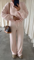 Pembe Litia Takım