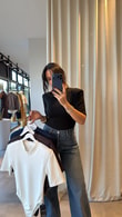 Siyah Vatkalı Çıtçıtlı Bodysuit