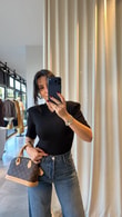 Siyah Vatkalı Çıtçıtlı Bodysuit