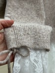 Ahucemal Kolu Ve Altı Dantelli Triko Hırka-KR6090 Taş