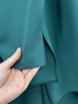 Candan Omzu Fularlı Önü Kısa Arkası Uzun Etekli Takım-ŞA1163 Zümrüt Yeşili