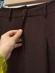 Melita Arka Kapaklı Havuç Paça Kemerli Pantolon-MT5018 Kahve