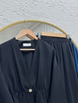 Toprak Tek Düğmeli Beli Büzgülü Pantolonlu Takım-ZŞ7079 Siyah