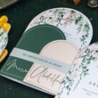 Sarkan Çiçekli Oval Boho Davetiye