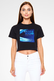 Above and Beyond Siyah Crop Top Tişört