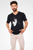 Alucard Baskılı Unisex Siyah V Yaka Tişört - Tshirt