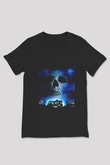 Unisex Merdiven Altındakiler (The People Under the Stairs) Baskılı Siyah V Yaka T-shirt