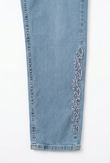 PAÇASI NAKIŞ DETAYLI MOM JEAN