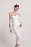  Una Mid-Waist Lycra Capri Pants White