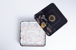 GIFT DELIGHTSiyah Metal Kutu Karışık Aromalı Lokum 1 kg.