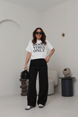 I}