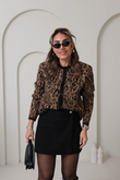 I}
