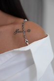 I}