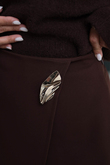 I}