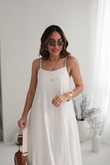 I}