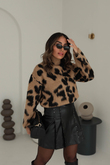 I}