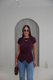 I}