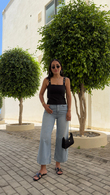I}