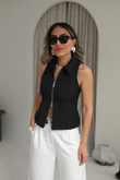 I}