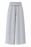 I}