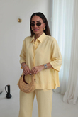 I}